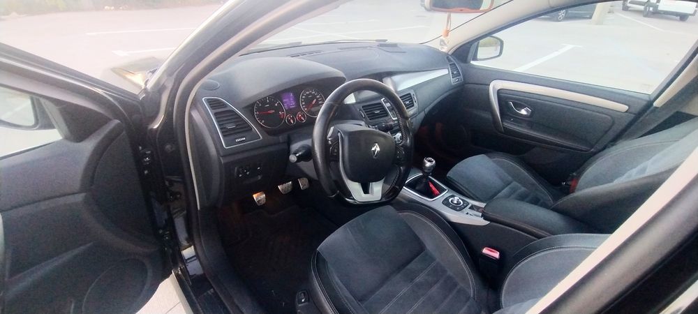 Vând Renault Laguna