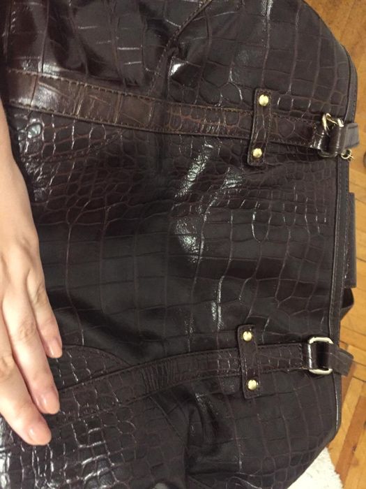 Geanta DKNY piele naturala maro crocodil noua stil Michael Kors 499RON