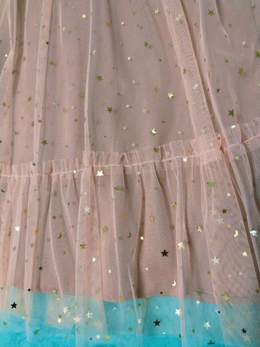 Продам платья нарядные