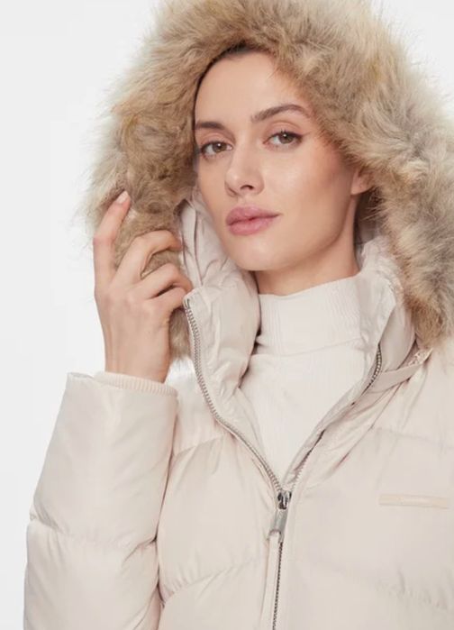 Calvin Klein  Пухено Ново Оригинално яке