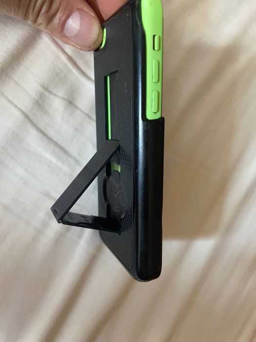 Продавам iPhone 5 s
