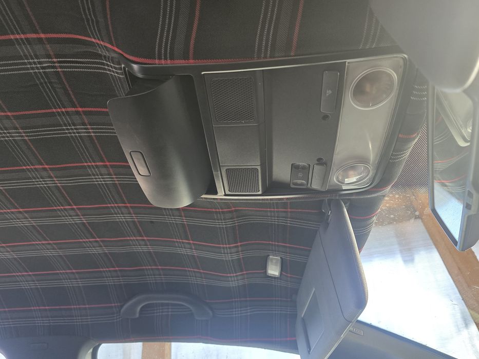 Комплект таван,колонки,плафони за Golf 5