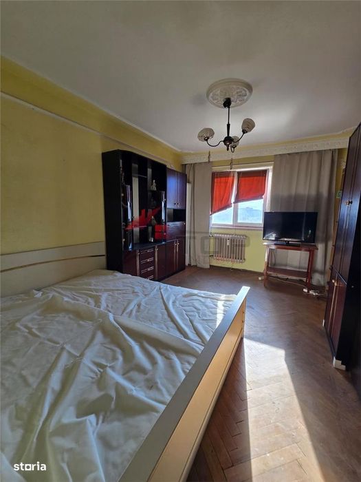 Apartament 3 camere Podu Ros