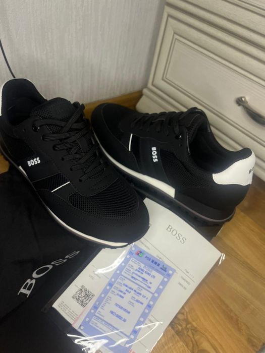 Кроссовки 40-44 р boss