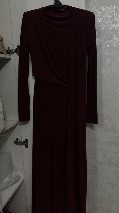 Продам совсем новое платье