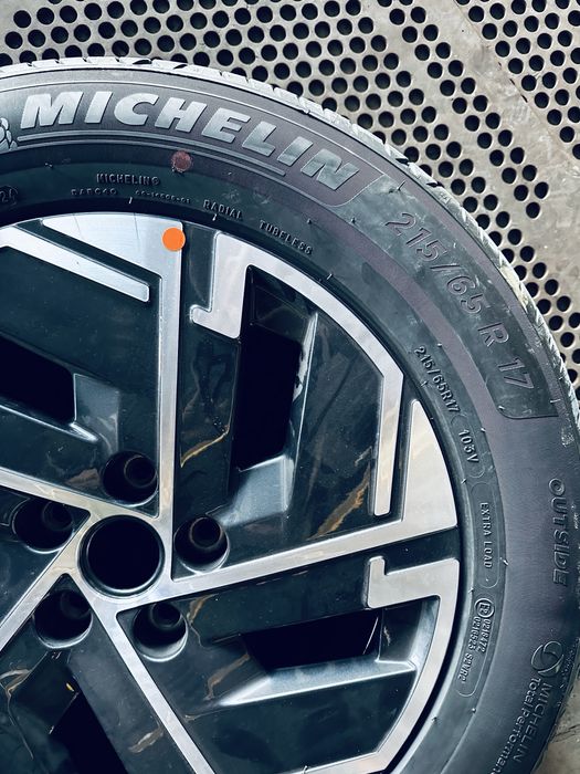 Anvelope de vară Michelin Primacy 4 215 65 17