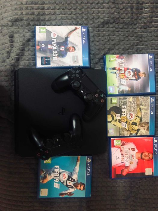 Vand consola Sony PlayStation 4 SLIM, 500GB, 2 controller,5 jocuri, SH