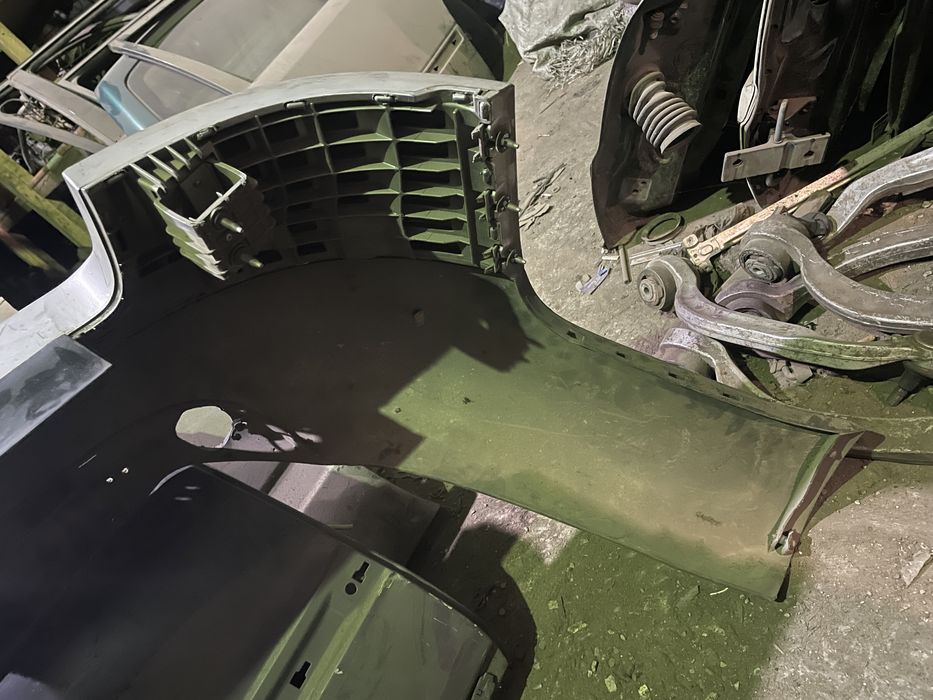 Бампер задний Audi A6C5 универсал