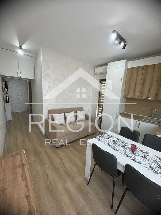 Дава се под наем Двустаен апартамент в Варна, Бриз - 50 кв.м за 561 € - Снимка #2