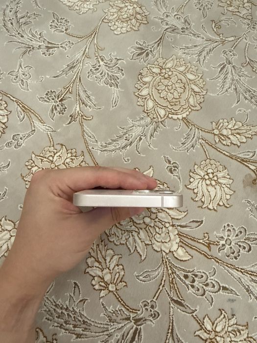 Продаю iphone 13 в идеальном состоянии