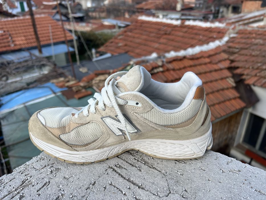 New Balance 2002 R 44