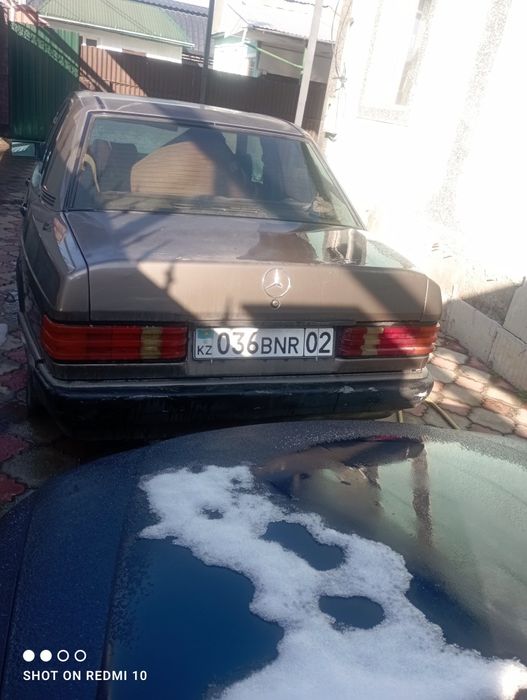 Мерседес на ходу кости целые