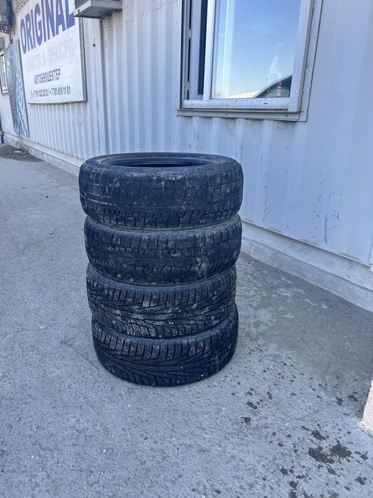 Шины зимние (липучка)