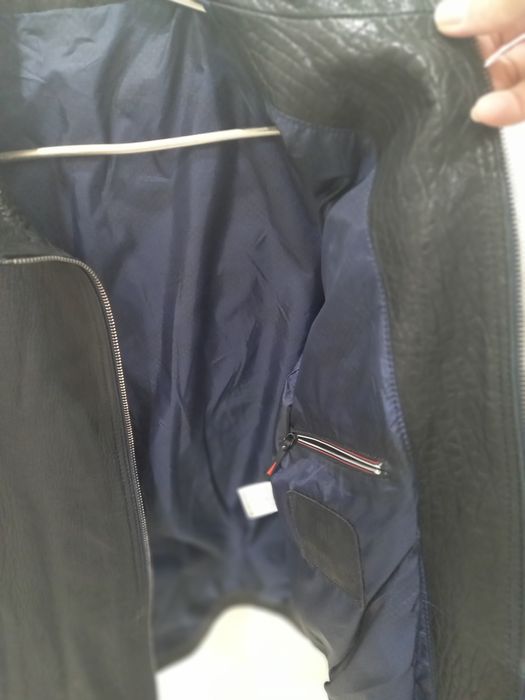 Кожаная куртка 46 размер.