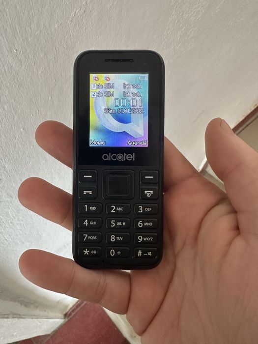 Telefon Alcatel (Dual SIM) – Simplu și Eficient
