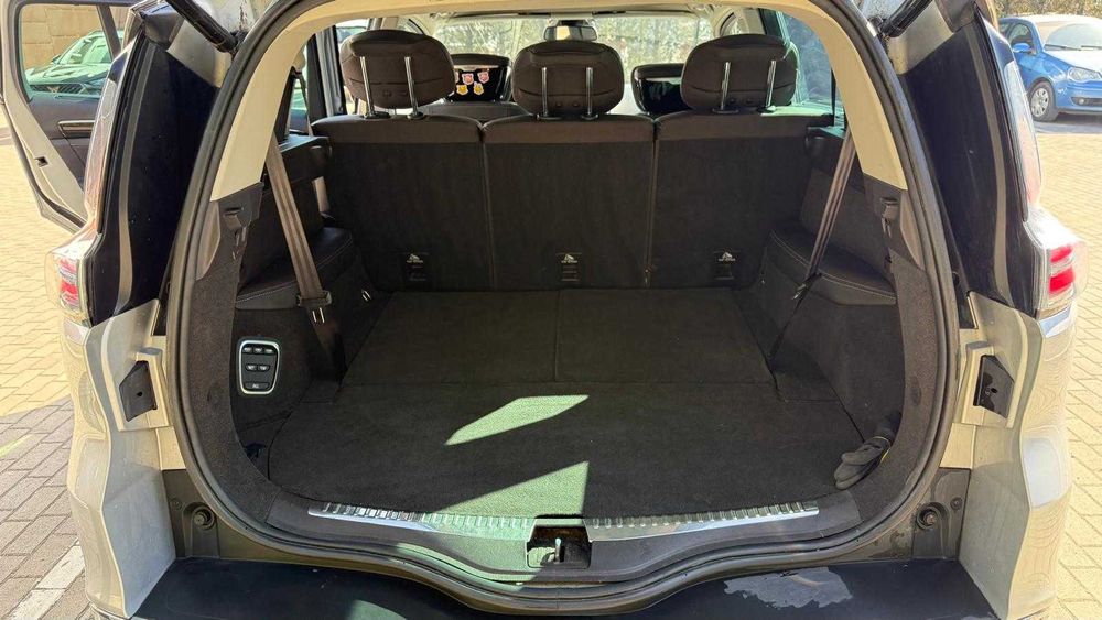 Renault Espace Initiale Paris