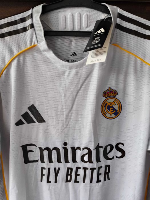 Тениска на Реал Мадрид Real Madrid 25/26 Authentic изпълнение
