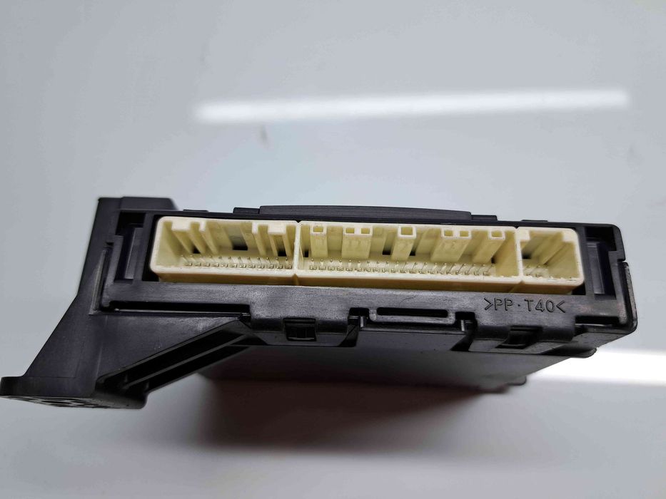 Modul confort Toyota Rav 4 III (ACA3, ACE, ALA3, GSA3, ZSA3) [Fabr 20