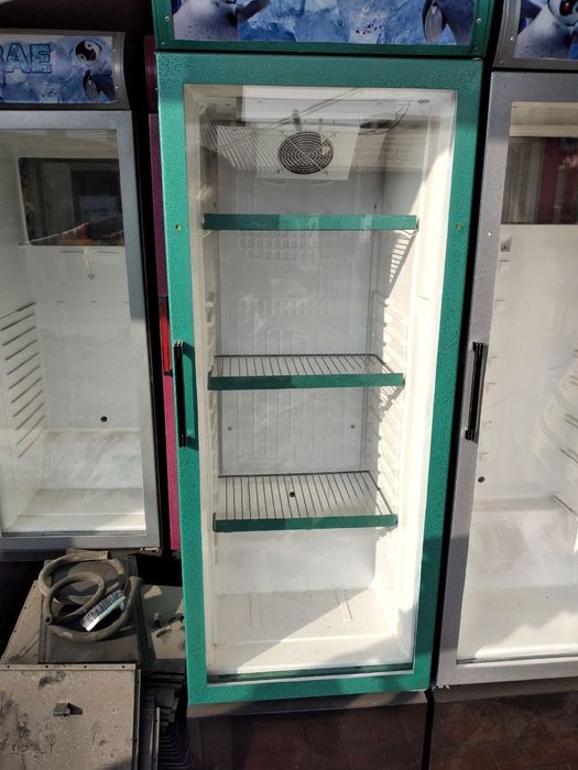 Витрини холодильник