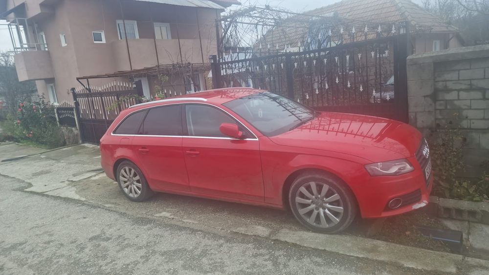 portiera  / usa/ ușa / ușă/ audi A4 B8 pe culoare.LY9B  LY7W LY3J LZ7H