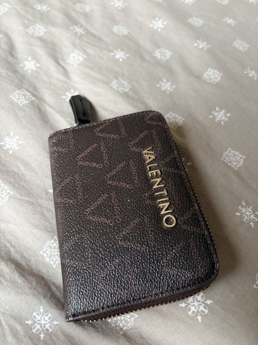 Порфейл на valentino