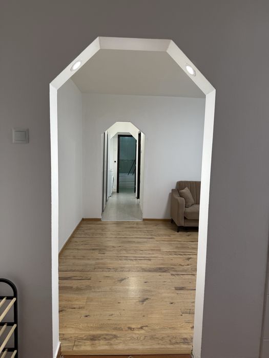 Inchiriez apartament 3 camere zona Dacia