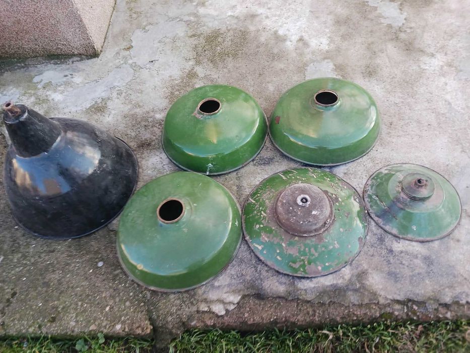 Продавам  стара емайлирана табела