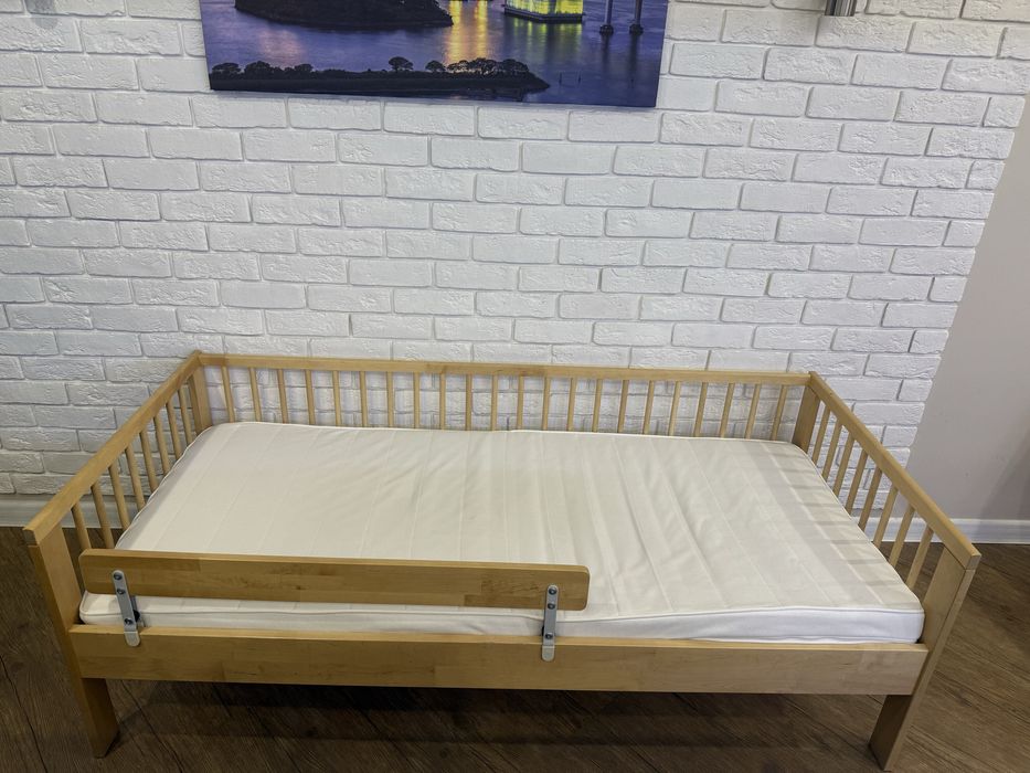 Детская кровать IKEA, дерево