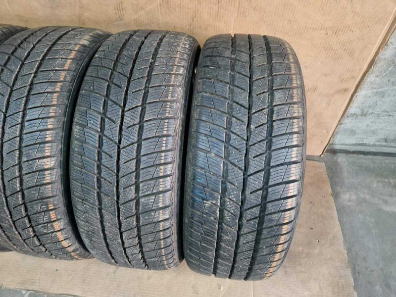 4 Barum R19 225/45
зимни гуми DOT2522
