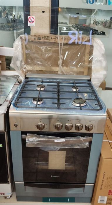 Продам газовую плиту Гефест