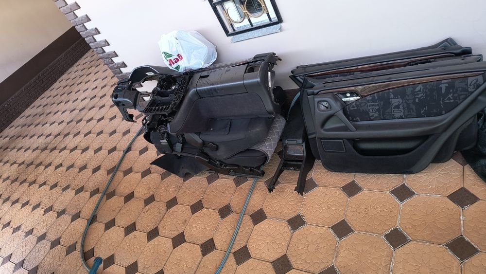 Салон мерседес w210