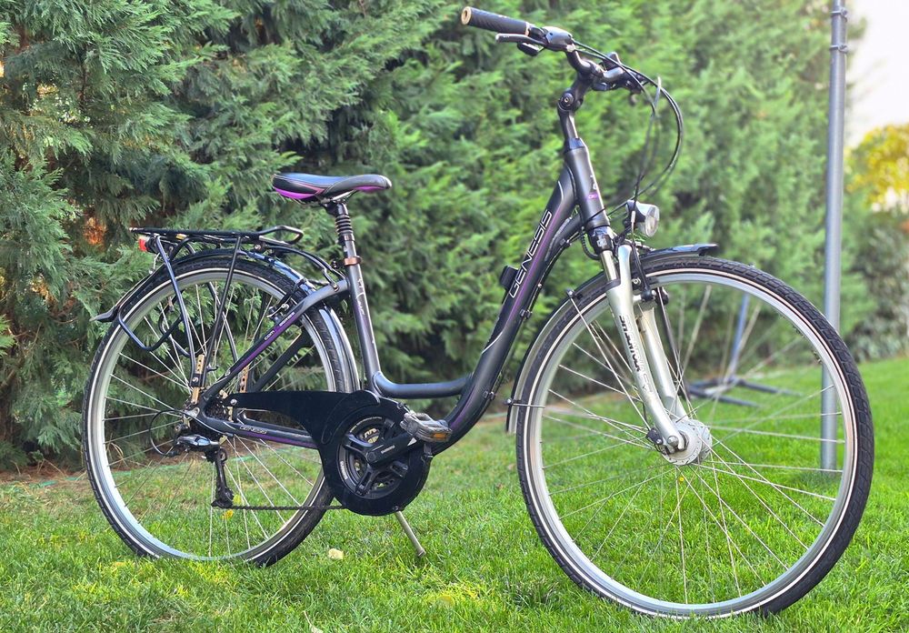 Bicicleta Dama City Bike Roti 28 Genesis Germany suspensie dinam butuc