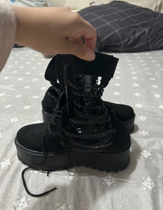 Ghete/Bocanci cu platforma de vara Fashion talpa groasa si lant decorativ marime 37