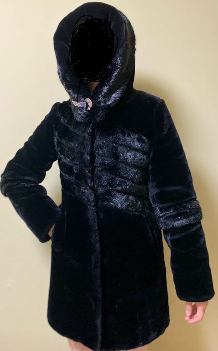 Продается Шуба. Очень хорошем состоянии