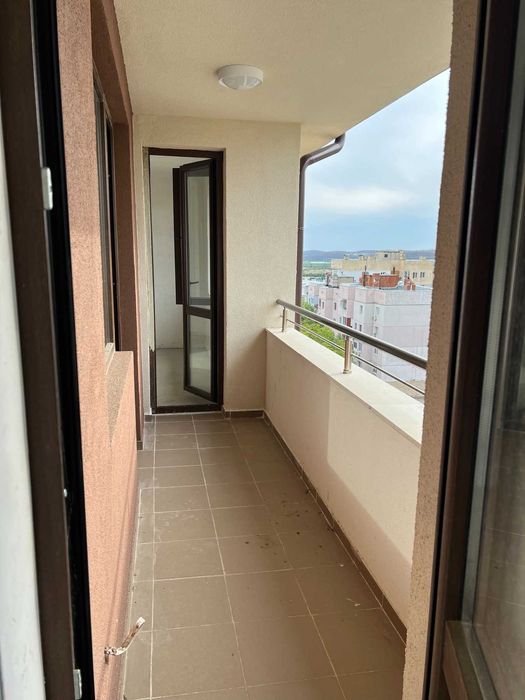 Тристаен апартамент в кв.Железник