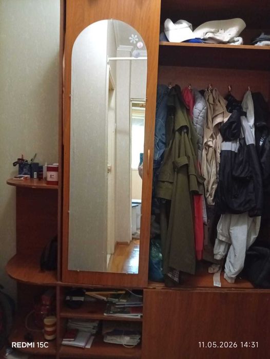 Прихожая с зеркалом.