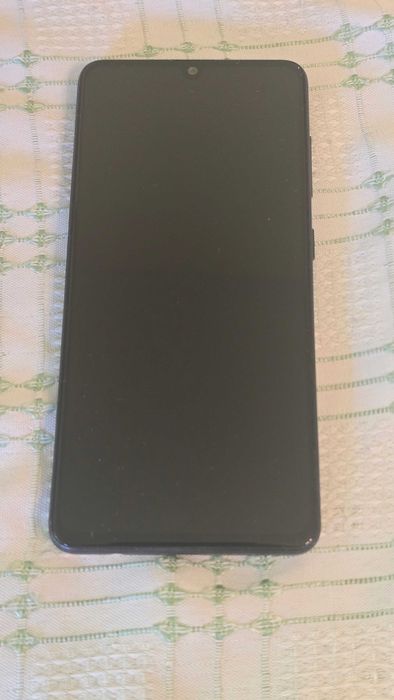 Продавам Samsung Galaxy A41