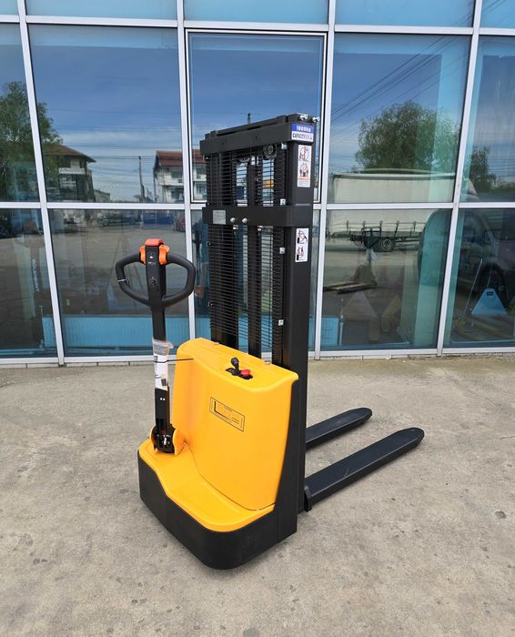 Liza electrica Transpaleta electrica Electrostivuitor Staker