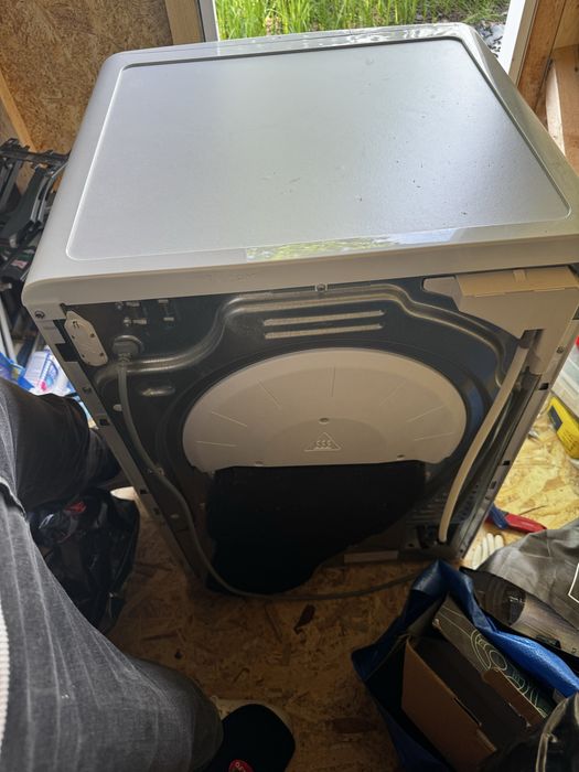 Uscător rufe Indesit 8kg, stare foarte bună