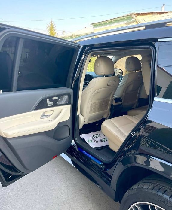 Mercedes Benz GLS 450   Restayling 2025