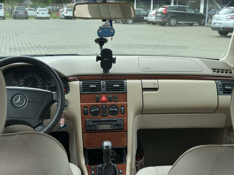 MERCEDES-BENZ E-Class 1999 — imagine 2