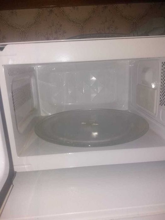 Микроволновая печь новая