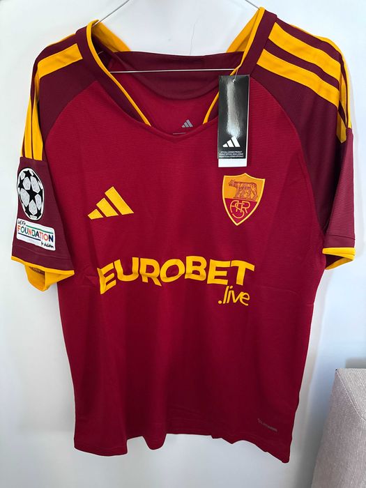 Tricou Roma home rosu 2026-2027 sezonul nou cu badge champions league