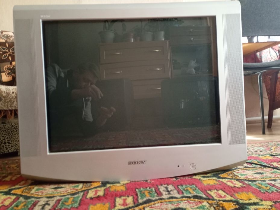 Продам два телевизора