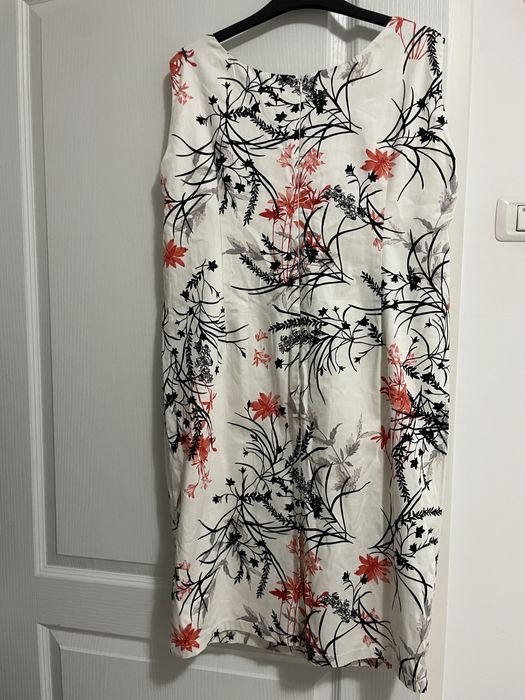 Rochie alba cu imprimeu floral