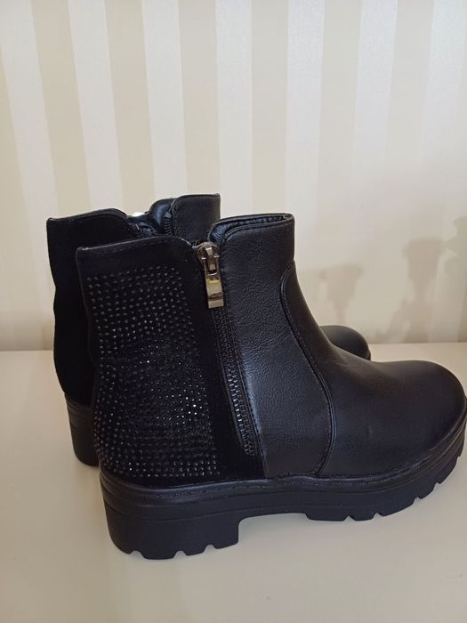 Демисезонные сапожки