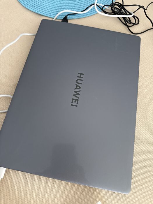Huawei MateBook D14