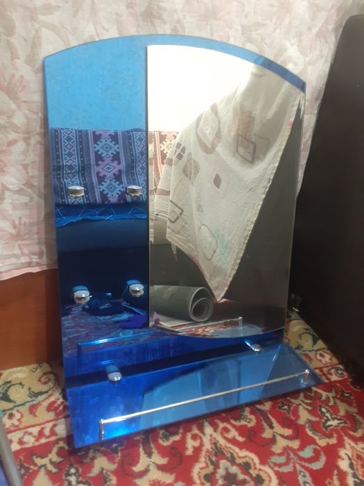 Продам зеркало в ванную
