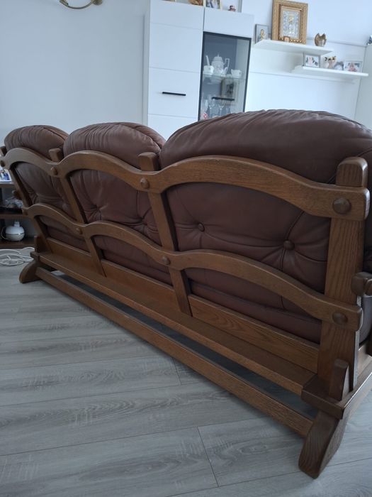 Vand canapea din piele naturala cu 3 locuri