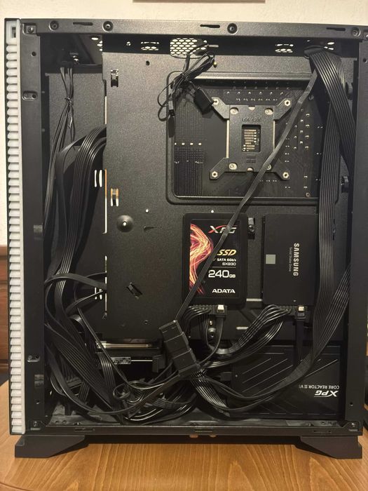 Геймърски/мощен компютър – Core Ultra 7 265K / RTX 5060 / 32GB DDR5